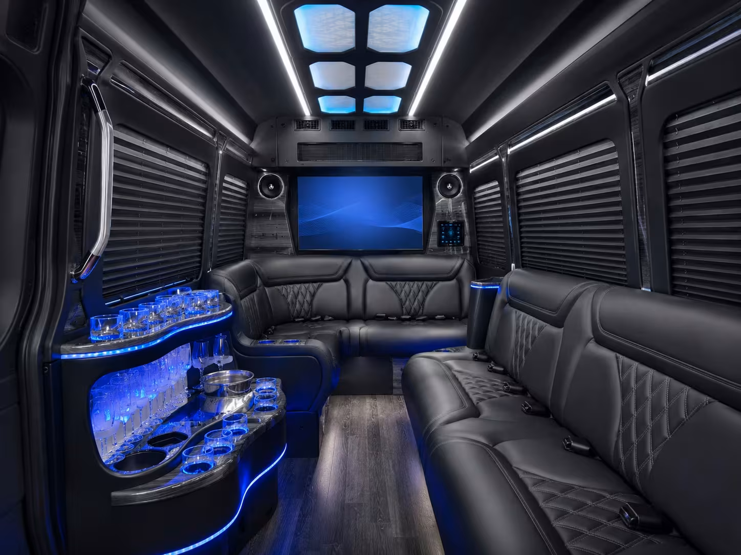 nashville bus rentals for government events at music city center