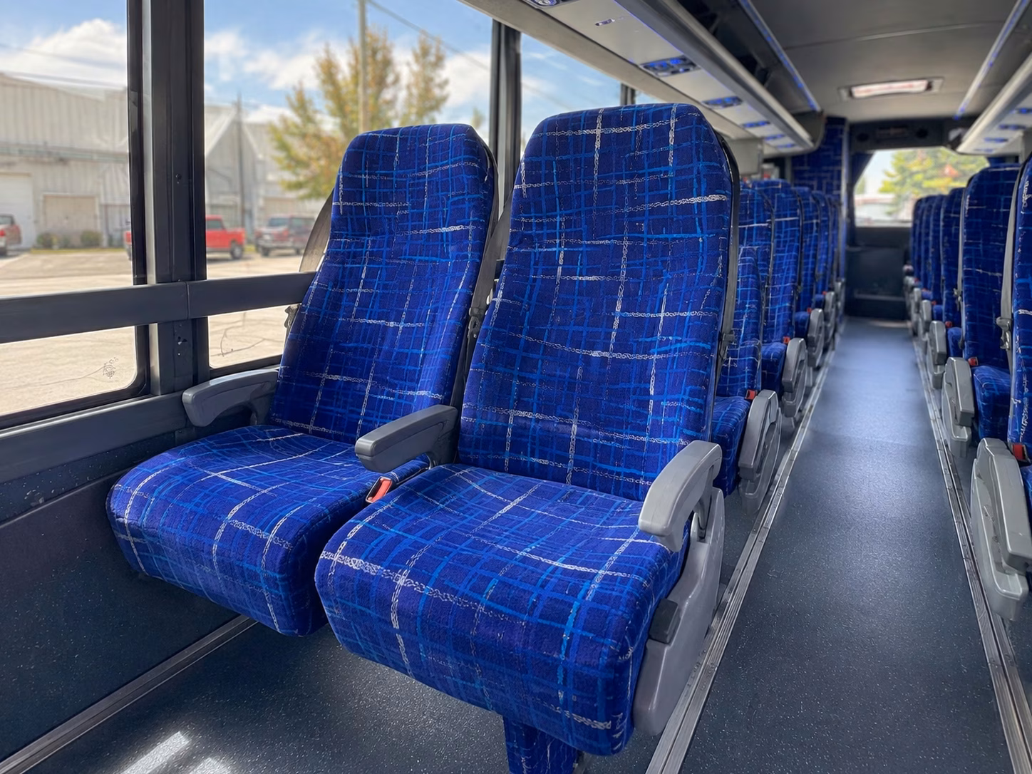 nashville charter bus