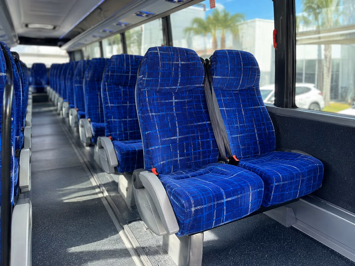 rehearsal dinner shuttle bus service in nashville